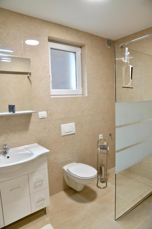 Stara Jezica Apartments With Wifi Laibach Exterior foto